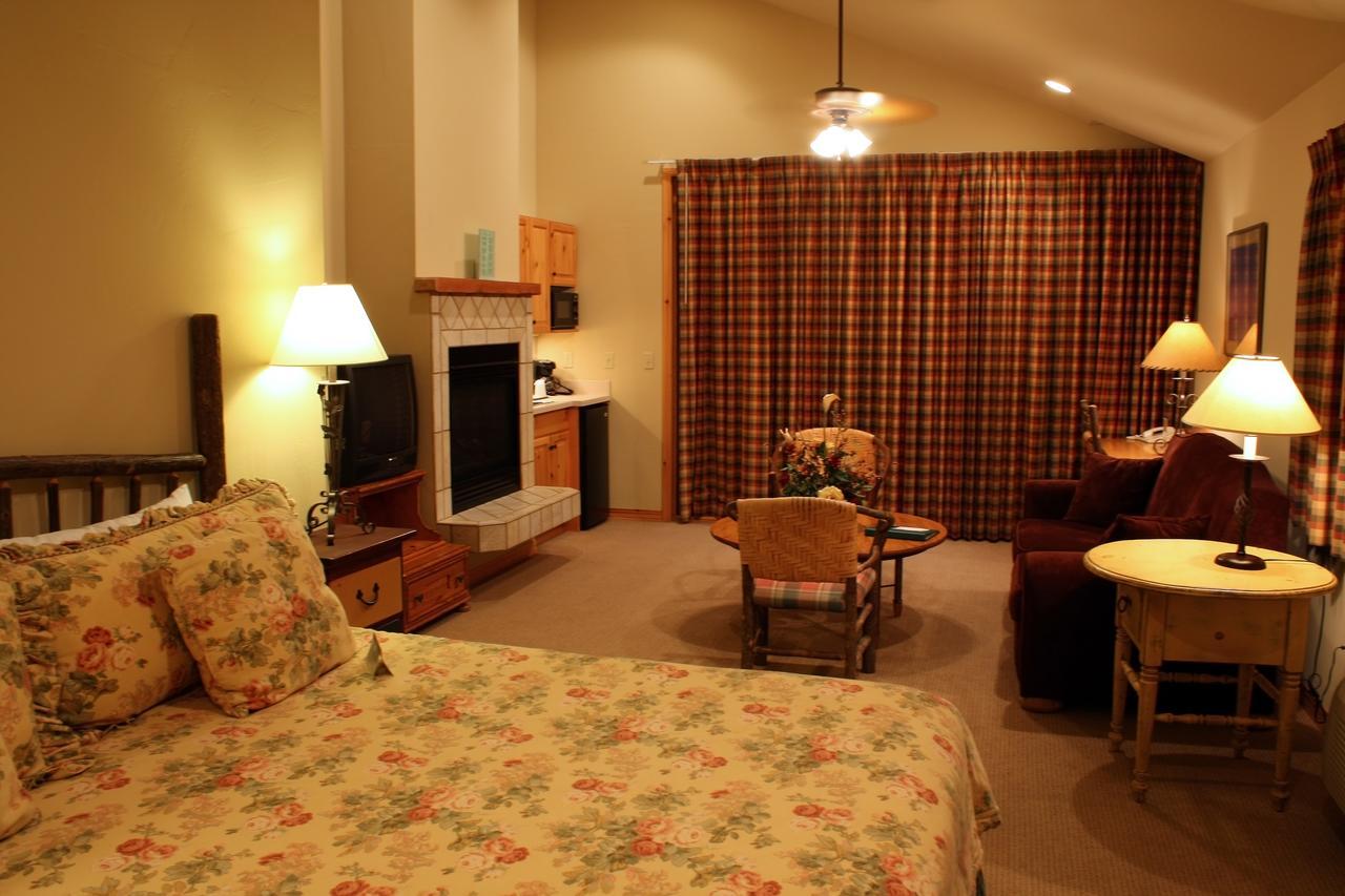 Mountain Lake Lodge Woods Bay Экстерьер фото